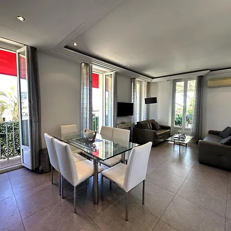 Apartment 2 Bedrooms With View