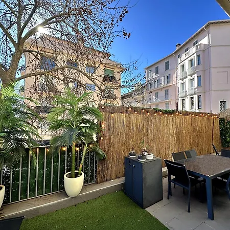 2 Bedrooms With View * Cannes